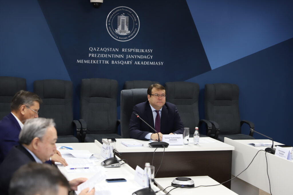 средняя заработная плата в рк. оплата труда гражданских служащих. новая система оплаты труда госслужащего. заработная плата государственных служащих бюджет. оклад гражданского служащего рублей.